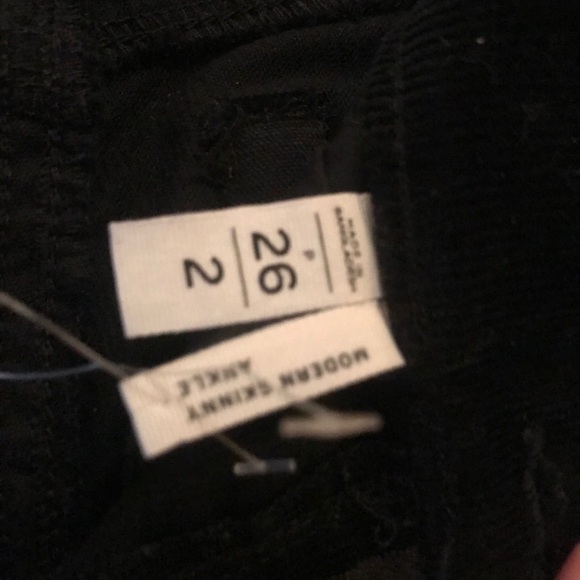 Banana Republic Corduroy Ankle Pants sz 2P - Picture 4 of 4